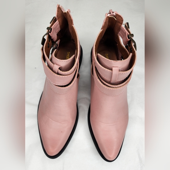SHOE REPUBLIC LA Pink Ankle Booties. Size: 6 - Picture 2 of 9